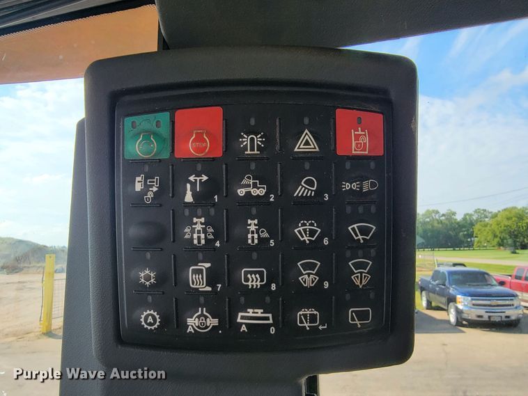 image for item JC9618 2015 John Deere 772GP  motor grader