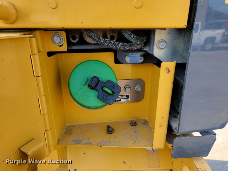 image for item JC9618 2015 John Deere 772GP  motor grader