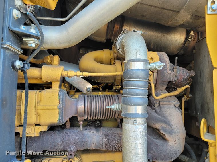 image for item JC9618 2015 John Deere 772GP  motor grader