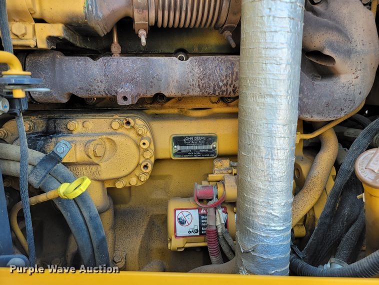 image for item JC9618 2015 John Deere 772GP  motor grader