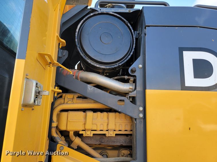 image for item JC9618 2015 John Deere 772GP  motor grader