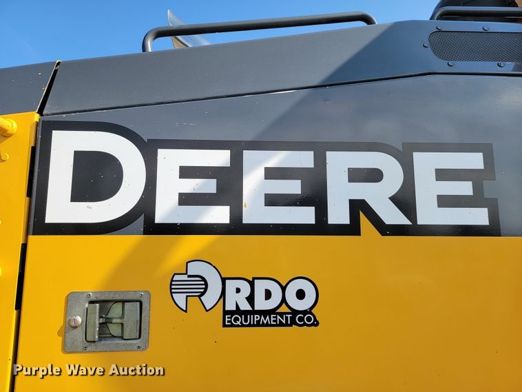 image for item JC9618 2015 John Deere 772GP  motor grader