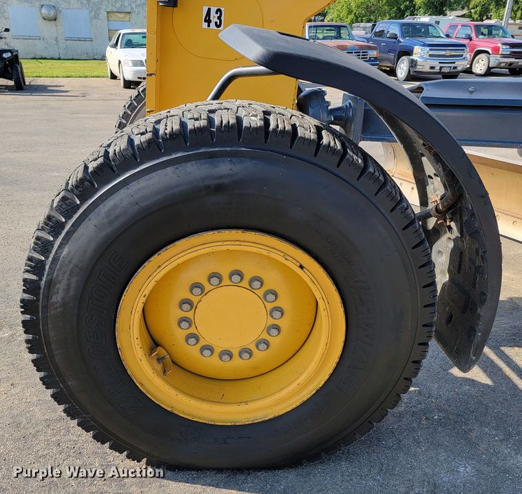 image for item JC9618 2015 John Deere 772GP  motor grader