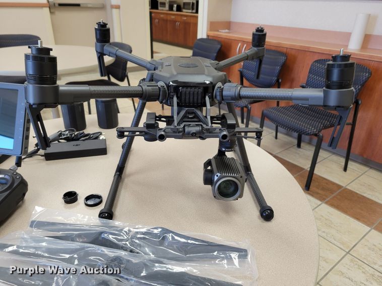 image for item JZ9156 UAS M210  drone