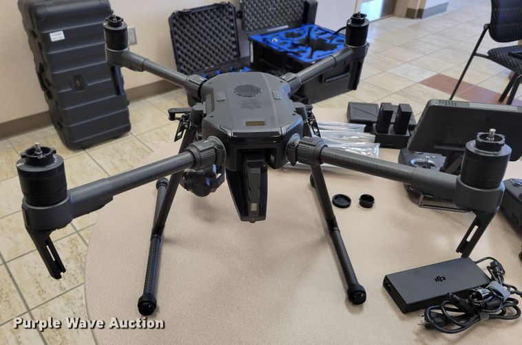 image for item JZ9156 UAS M210  drone