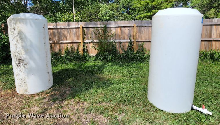 image for item KH9323 (2) poly tanks