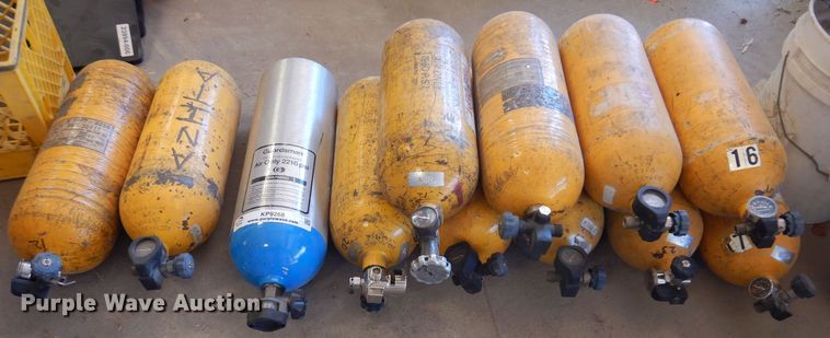 image for item KP9268 (12) Scott Air-Pak tanks