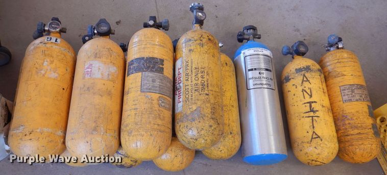 image for item KP9268 (12) Scott Air-Pak tanks