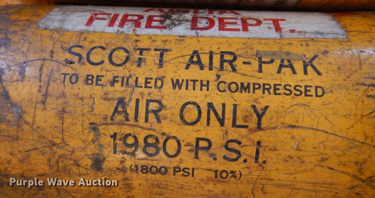 image for item KP9268 (12) Scott Air-Pak tanks
