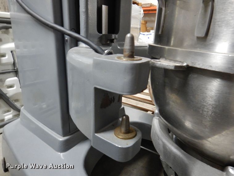 image for item KW9521 Hobart HL600  mixer