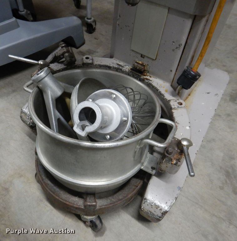 image for item KW9524 Hobart H-600  mixer