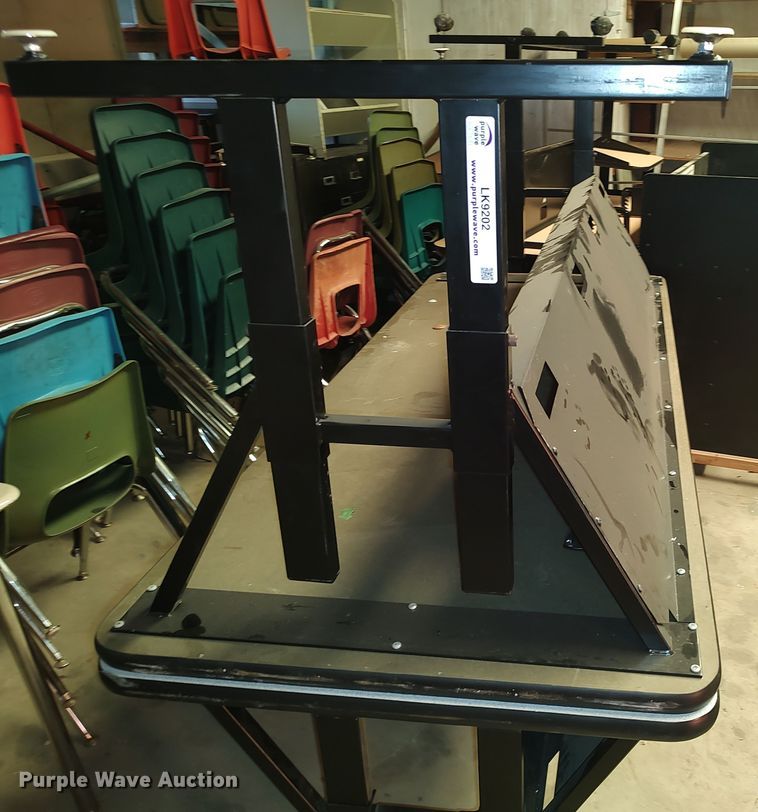 image for item LK9202 Approximately (14) tables