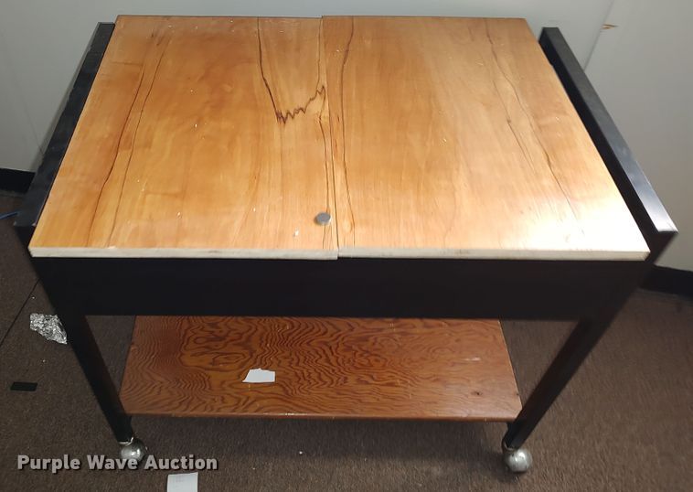 image for item LK9204 Assorted furniture