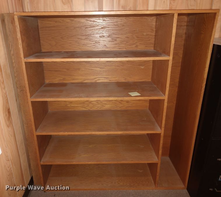 image for item LK9204 Assorted furniture