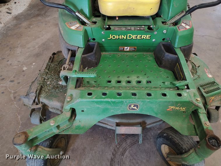 image for item LK9205 John Deere Z920A  ZTR lawn mower