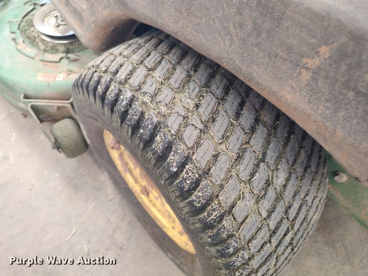 image for item LK9205 John Deere Z920A  ZTR lawn mower