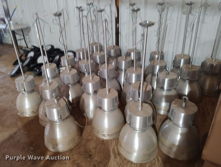 image for item LK9236 Approximately 27 light fixtures