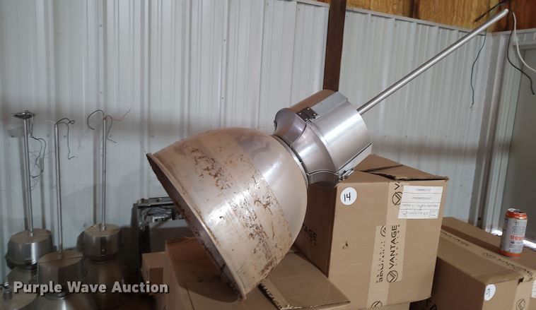 image for item LK9236 Approximately 27 light fixtures