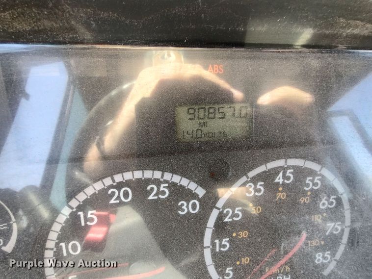 image for item LK9238 2007 Thomas  school bus