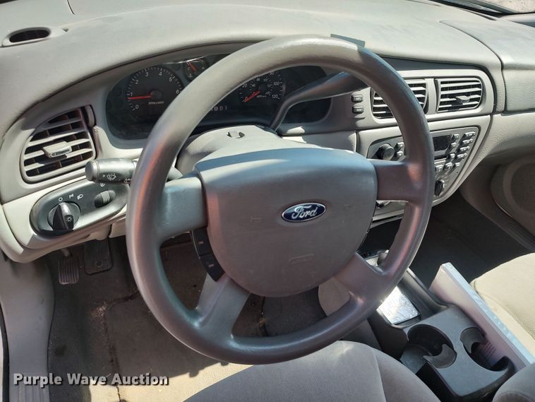 image for item LK9239 2007 Ford Taurus