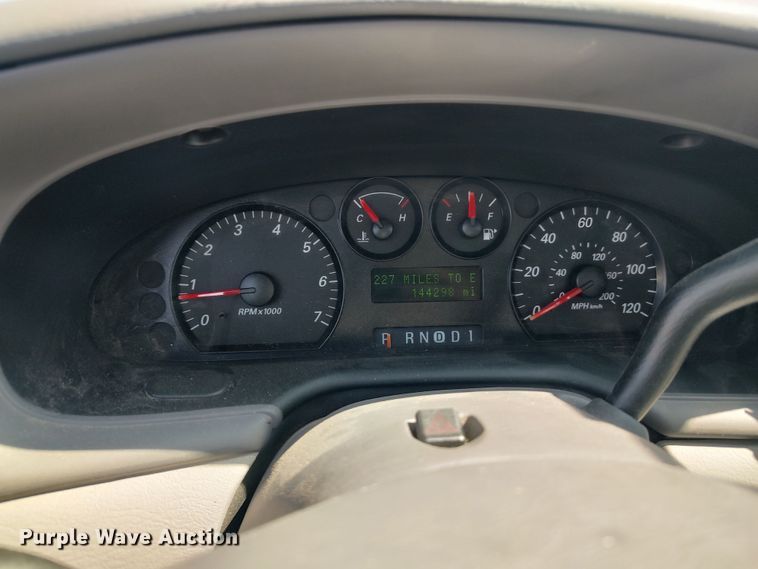 image for item LK9239 2007 Ford Taurus