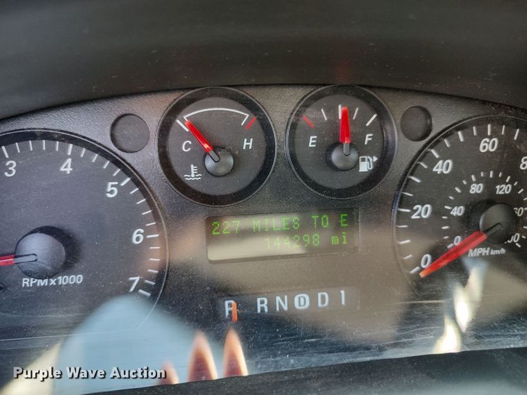 image for item LK9239 2007 Ford Taurus