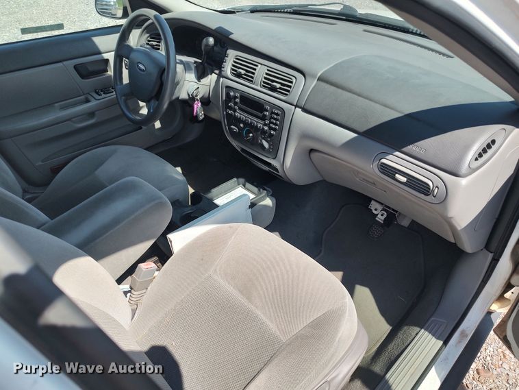 image for item LK9239 2007 Ford Taurus