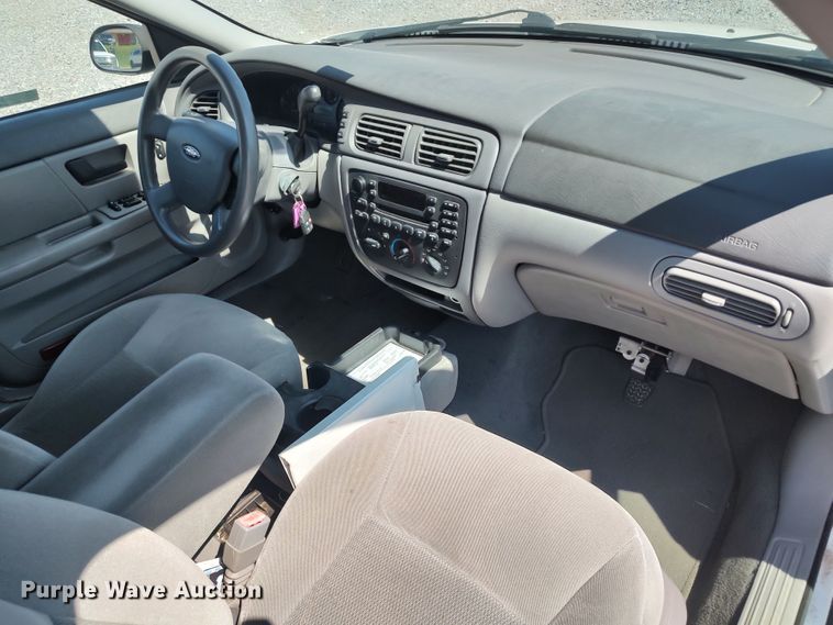 image for item LK9239 2007 Ford Taurus