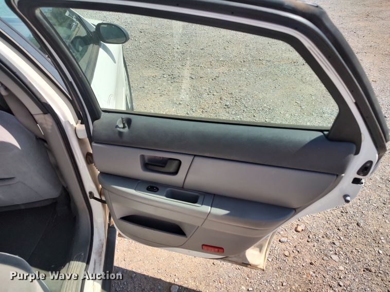 image for item LK9239 2007 Ford Taurus