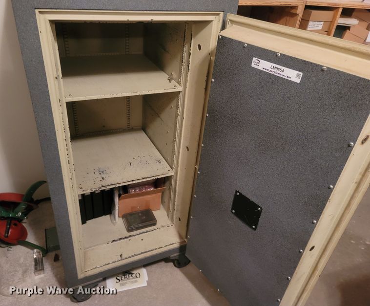 image for item LM9654 Sargent and Greenleaf Inc.  safe