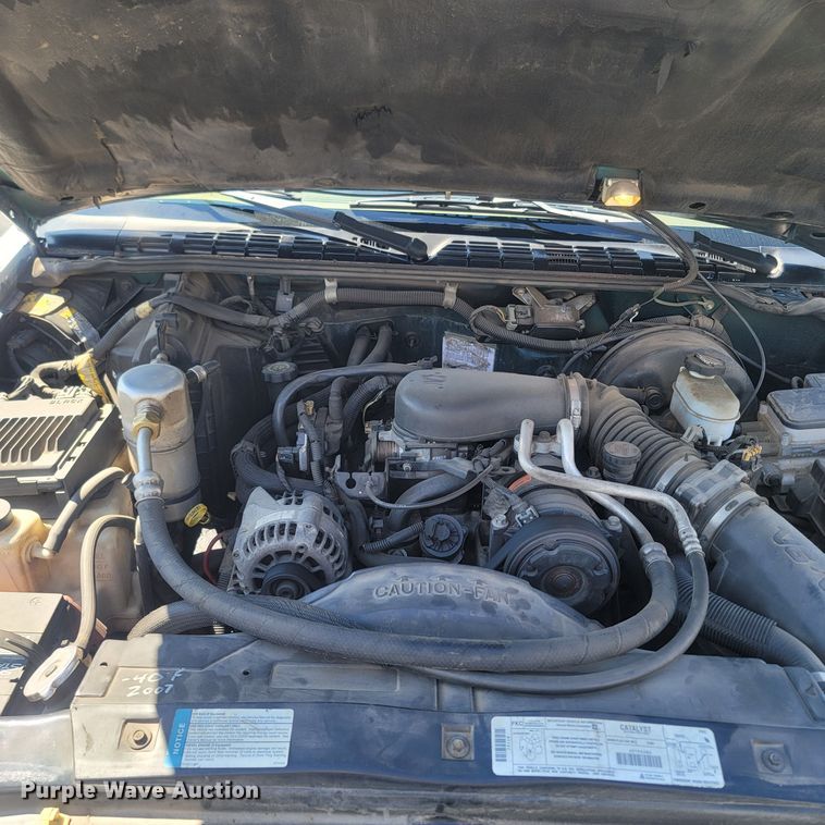 image for item LM9751 1998 Chevrolet S10  pickup truck