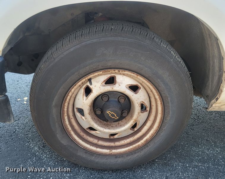 image for item LM9751 1998 Chevrolet S10  pickup truck