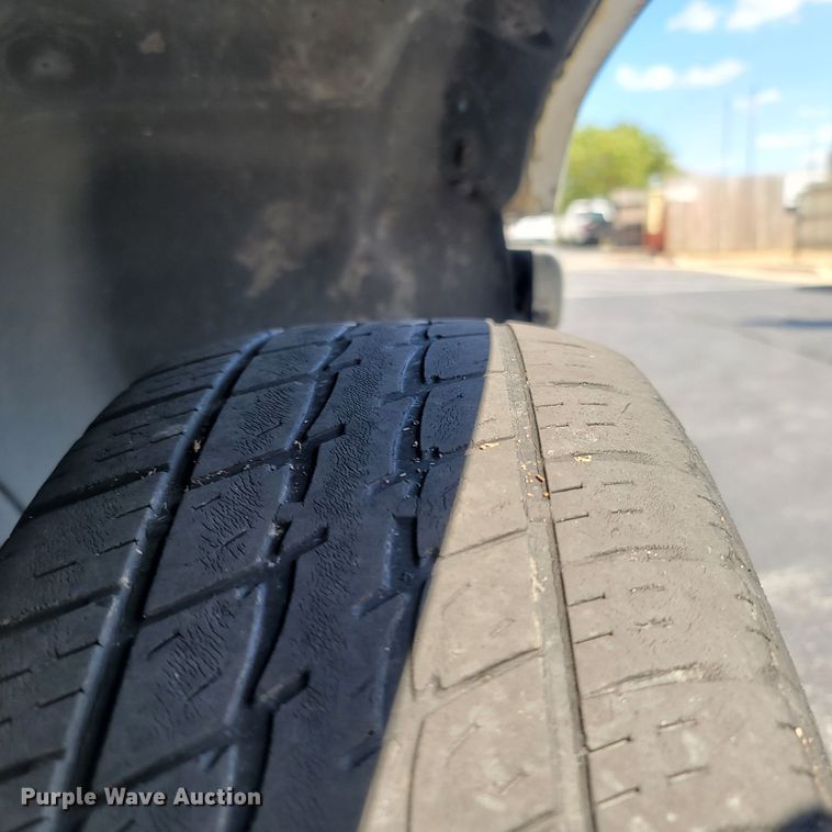 image for item LM9752 2000 Dodge Ram 1500  pickup truck