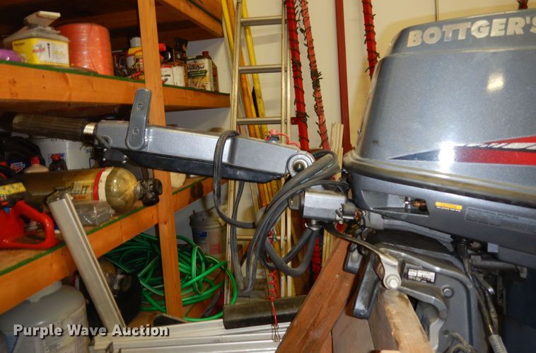 image for item LR9943 Yamaha  outboard engine