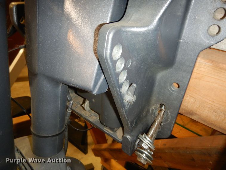 image for item LR9943 Yamaha  outboard engine