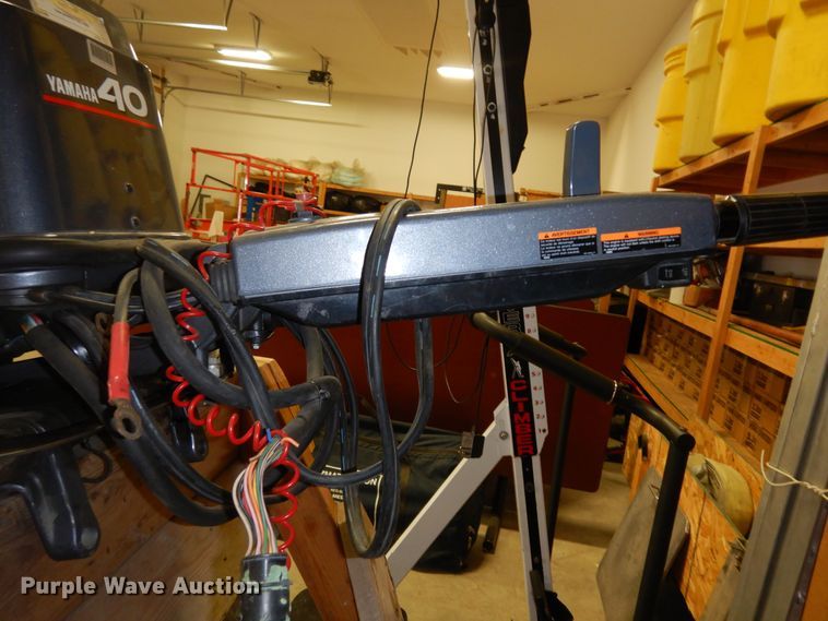 image for item LR9943 Yamaha  outboard engine