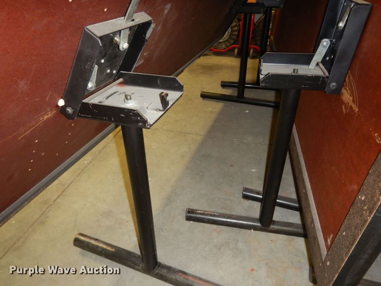 image for item LR9946 (10) folding tables