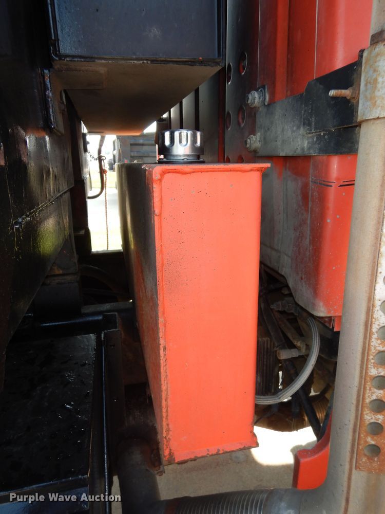 image for item LS9003 1989 Ford LNT8000  dump truck