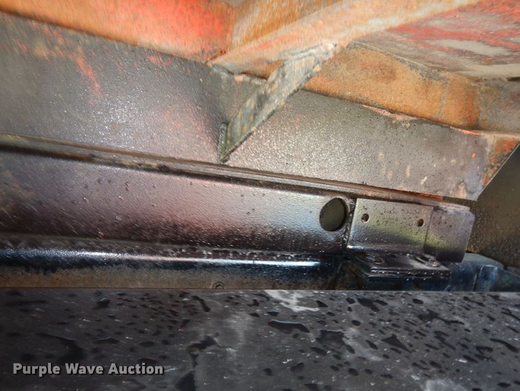 image for item LS9003 1989 Ford LNT8000  dump truck