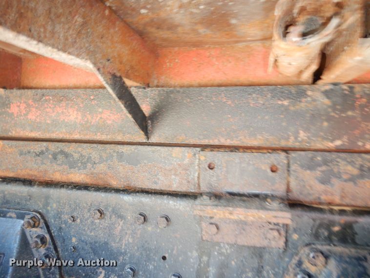 image for item LS9003 1989 Ford LNT8000  dump truck