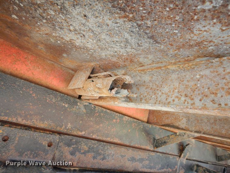 image for item LS9003 1989 Ford LNT8000  dump truck