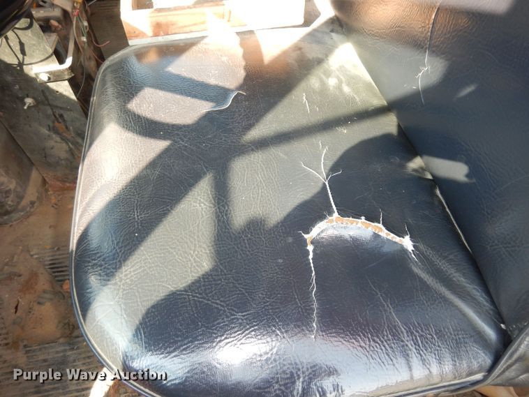 image for item LS9003 1989 Ford LNT8000  dump truck