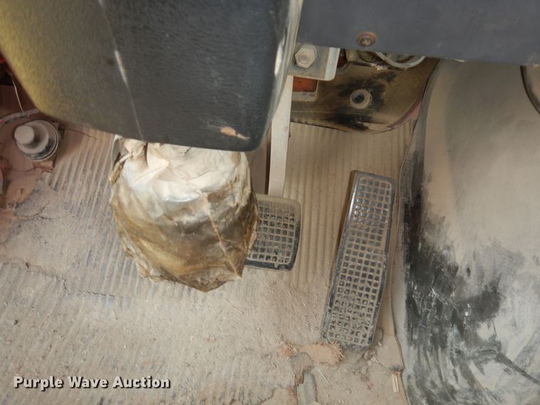 image for item LS9003 1989 Ford LNT8000  dump truck