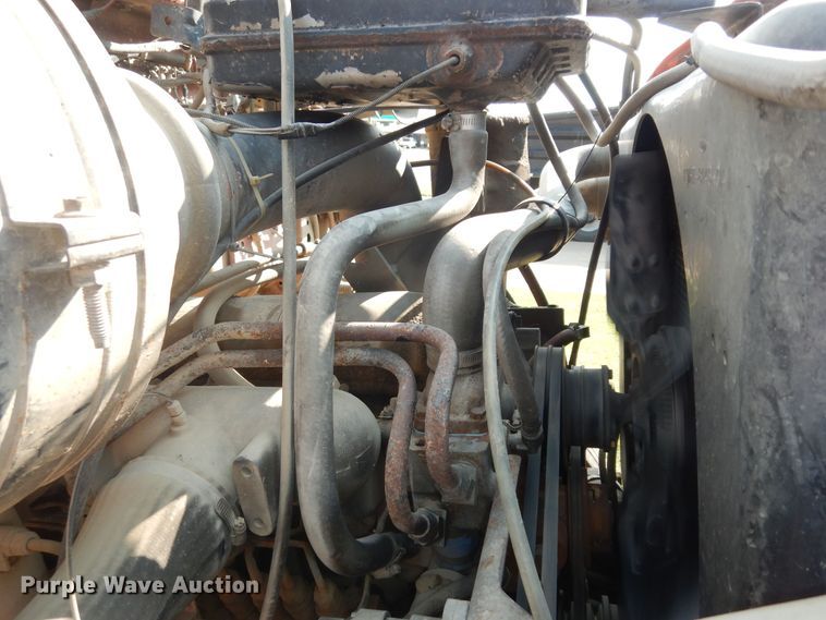 image for item LS9003 1989 Ford LNT8000  dump truck