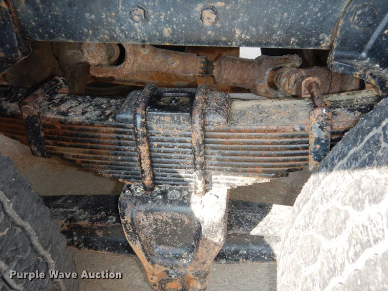 image for item LS9003 1989 Ford LNT8000  dump truck