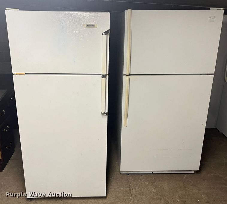 (5) refrigerators in Wichita, KS Item LU9514 sold Purple Wave