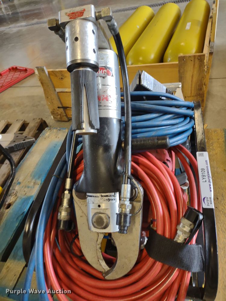 image for item LY9109 Amkus Rescue Systems GH25S-XL  extraction equipment