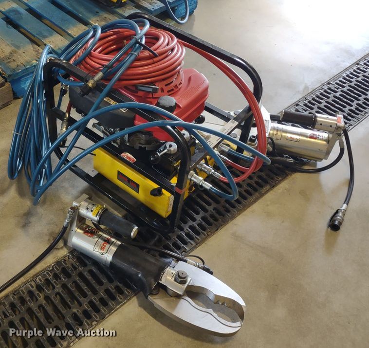 image for item LY9110 Amkus Rescue Systems  extraction equipment