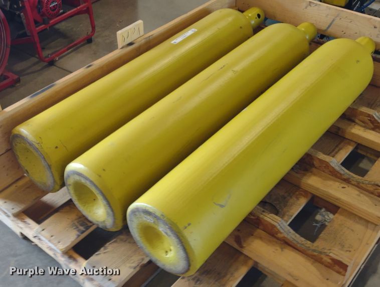 image for item LY9111 (3) air tanks