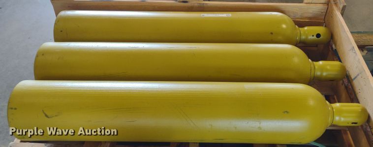 image for item LY9111 (3) air tanks